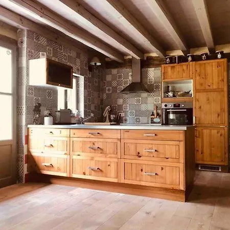 Bergerie En Foret Holiday home *